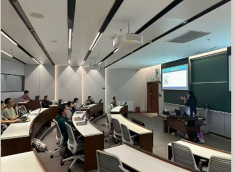 清华大学课堂现场